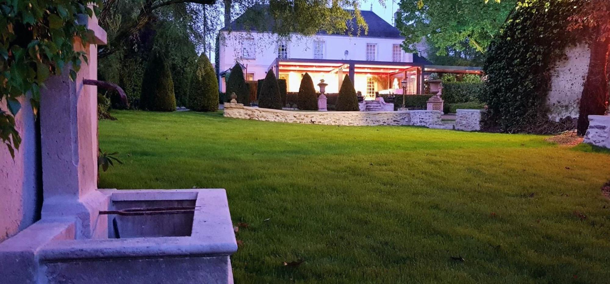 Domaine Des Clos Vallees Longnes Exterior foto